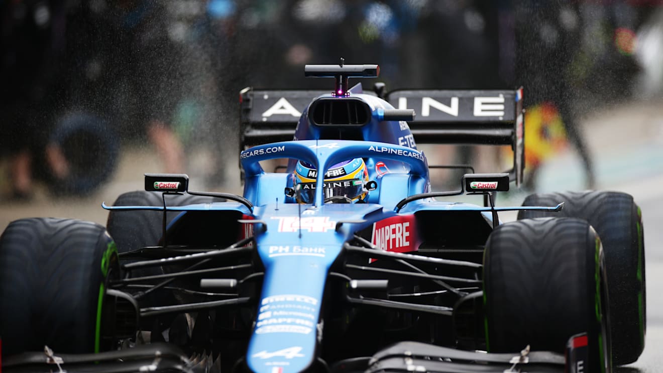 SOCHI, RUSSIA - SEPTEMBER 25: Fernando Alonso of Spain driving the (14) Alpine A521 Renault in the Pitlane during qualifying ahead of the F1 Grand Prix of Russia at Sochi Autodrom on September 25, 2021 in Sochi, Russia. (Photo by Peter Fox/Getty Images)