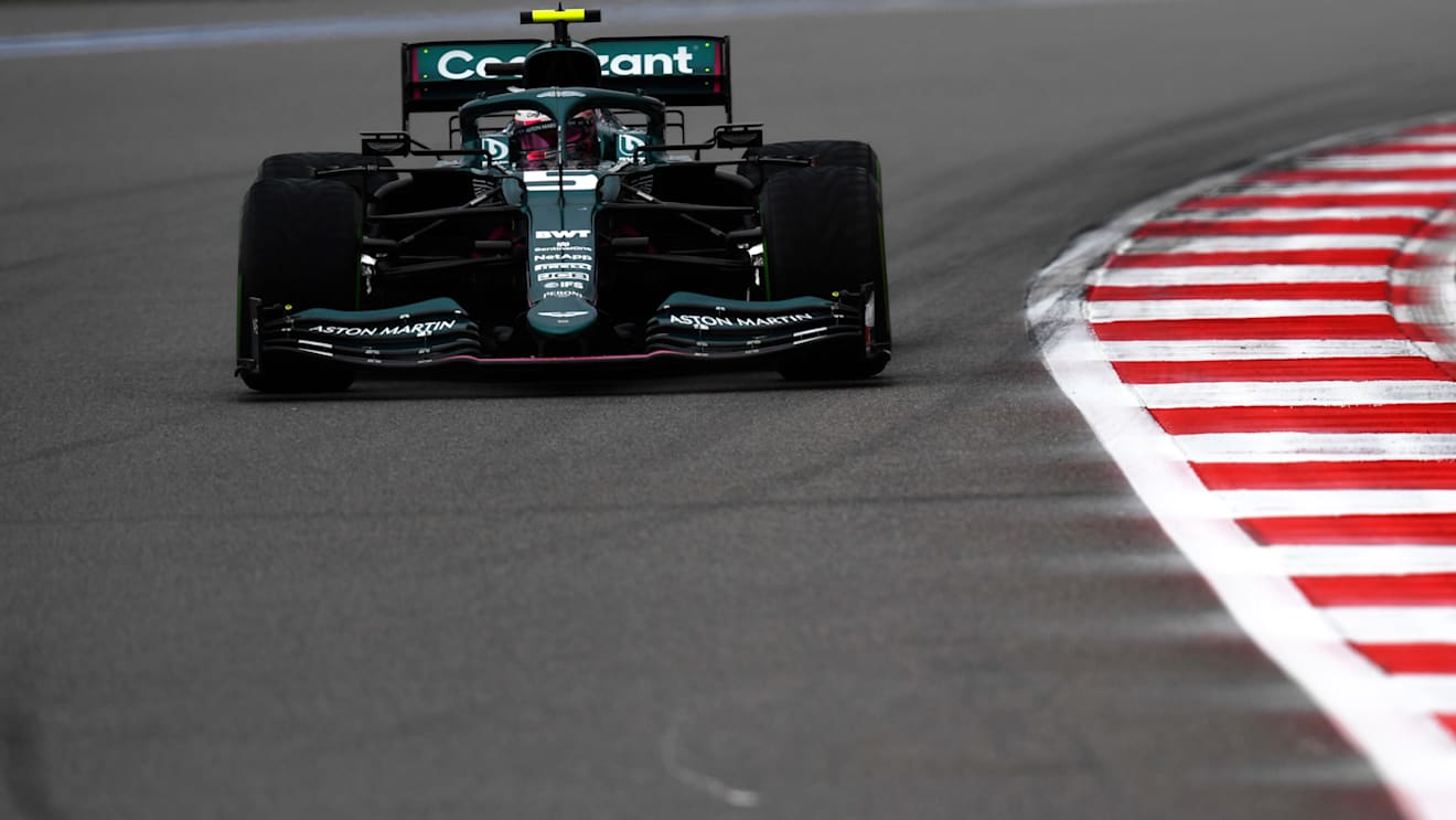 SOCHI, RUSSIA - SEPTEMBER 25: Sebastian Vettel of Germany driving the (5) Aston Martin AMR21 Mercedes during qualifying ahead of the F1 Grand Prix of Russia at Sochi Autodrom on September 25, 2021 in Sochi, Russia. (Photo by Rudy Carezzevoli/Getty Images)