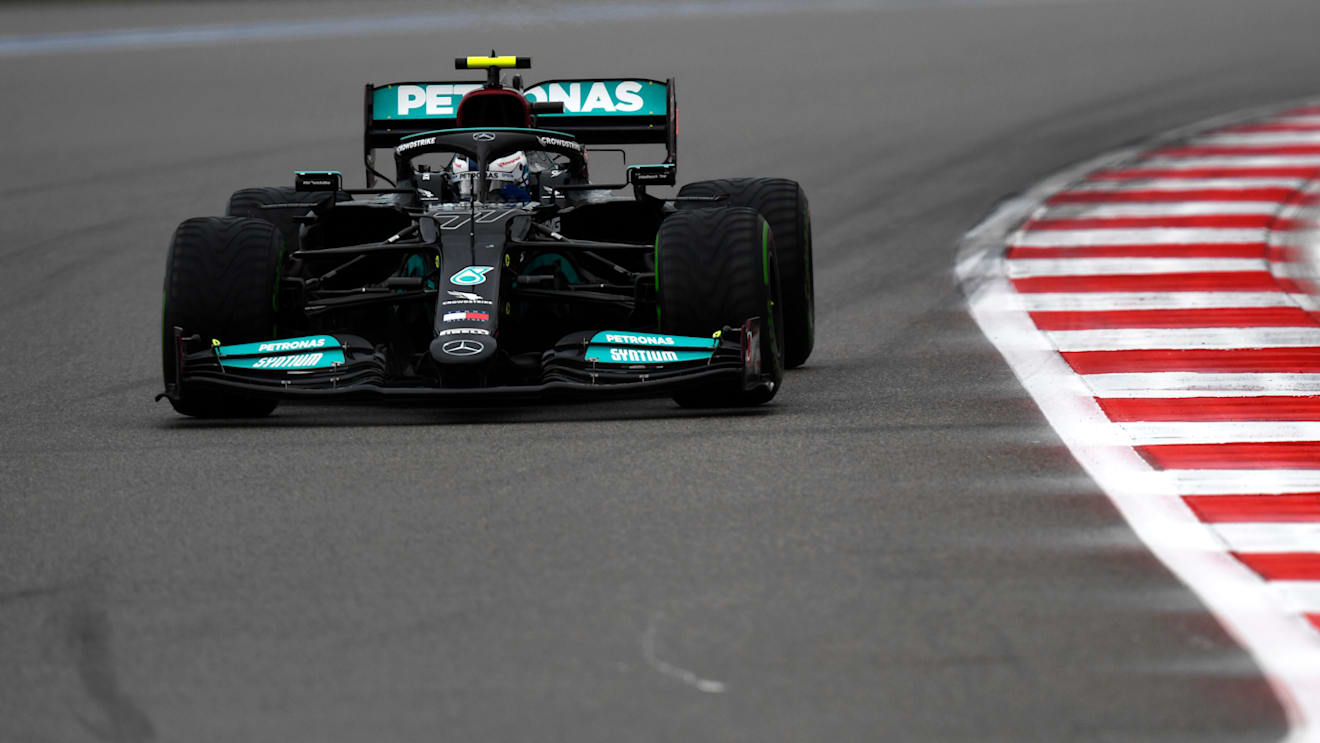 SOCHI, RUSSIA - SEPTEMBER 25: Valtteri Bottas of Finland driving the (77) Mercedes AMG Petronas F1 Team Mercedes W12 on track during qualifying ahead of the F1 Grand Prix of Russia at Sochi Autodrom on September 25, 2021 in Sochi, Russia. (Photo by Rudy Carezzevoli/Getty Images)