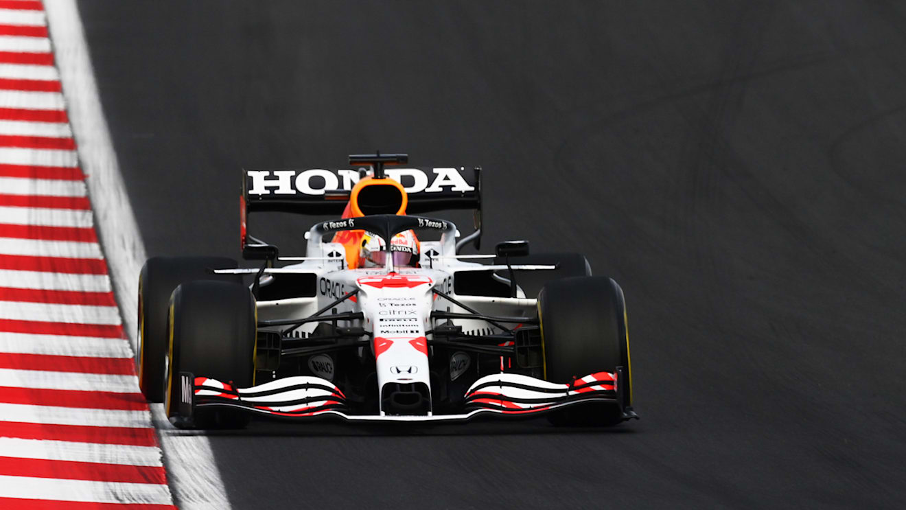 ISTANBUL, TURKEY - OCTOBER 08: Max Verstappen of the Netherlands driving the (33) Red Bull Racing RB16B Honda during practice ahead of the F1 Grand Prix of Turkey at Intercity Istanbul Park on October 08, 2021 in Istanbul, Turkey. (Photo by Dan Mullan/Getty Images)