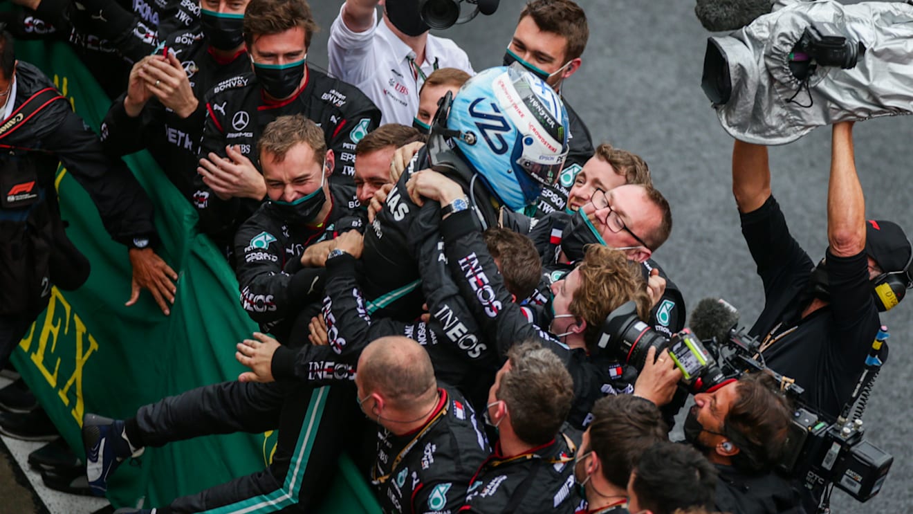 ISTANBUL, TURKEY - OCTOBER 10: Valterri Bottas of Mercedes and Finland celebrates winning during the F1 Grand Prix of Turkey at Intercity Istanbul Park on October 10, 2021 in Istanbul, Turkey. (Photo by Peter Fox/Getty Images)
