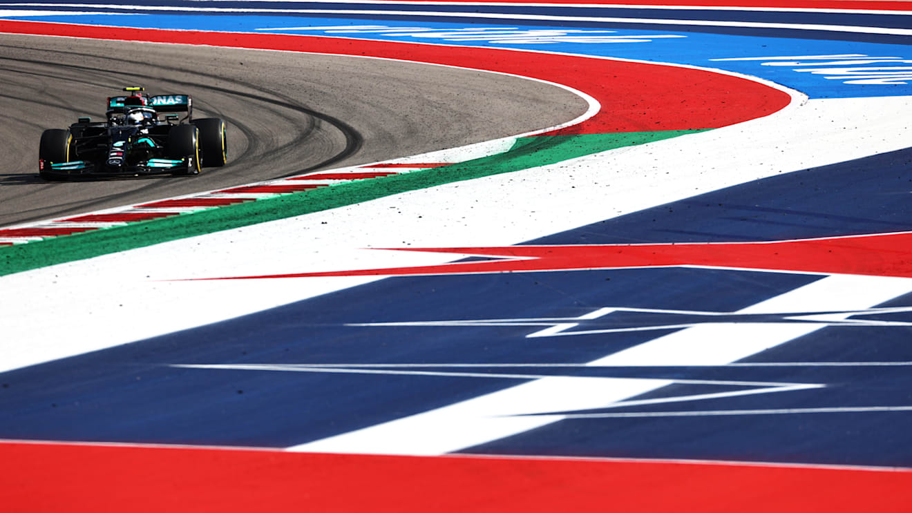 AUSTIN, TEXAS - OCTOBER 22: Valtteri Bottas of Finland driving the (77) Mercedes AMG Petronas F1 Team Mercedes W12 during practice ahead of the F1 Grand Prix of USA at Circuit of The Americas on October 22, 2021 in Austin, Texas. (Photo by Mark Thompson/Getty Images)