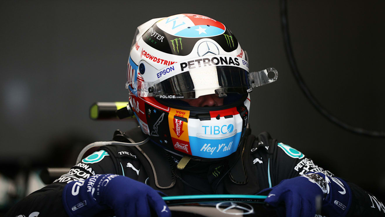AUSTIN, TEXAS - OCTOBER 23: Valtteri Bottas of Finland and Mercedes GP prepares to drive in the garage during final practice ahead of the F1 Grand Prix of USA at Circuit of The Americas on October 23, 2021 in Austin, Texas. (Photo by Chris Graythen/Getty Images)