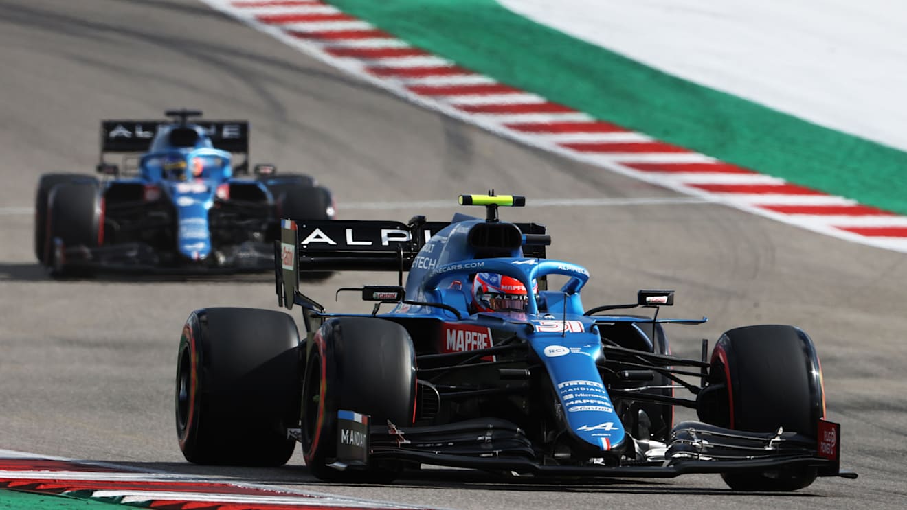 AUSTIN, TEXAS - OCTOBER 23: Esteban Ocon of France driving the (31) Alpine A521 Renault during qualifying ahead of the F1 Grand Prix of USA at Circuit of The Americas on October 23, 2021 in Austin, Texas. (Photo by Chris Graythen/Getty Images)