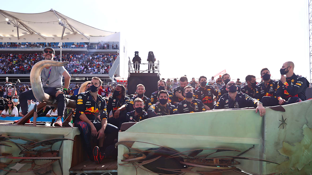 AUSTIN, TEXAS - OCTOBER 24: The Red Bull Racing team enjoy the podium celebrations during the F1 Grand Prix of USA at Circuit of The Americas on October 24, 2021 in Austin, Texas. (Photo by Mark Thompson/Getty Images)