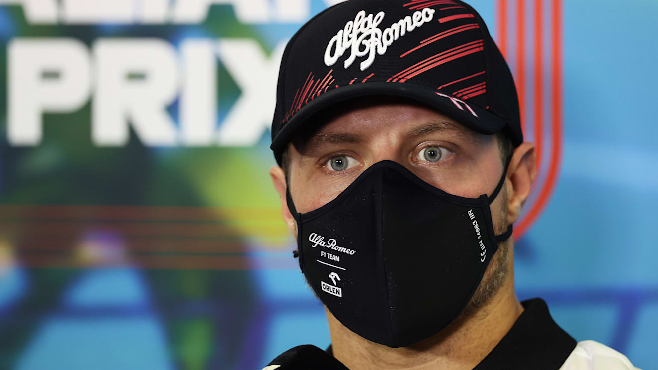 MELBOURNE, AUSTRALIA - APRIL 08: Valtteri Bottas of Finland and Alfa Romeo F1 talks in the Drivers Press Conference prior to practice ahead of the F1 Grand Prix of Australia at Melbourne Grand Prix Circuit on April 08, 2022 in Melbourne, Australia. (Photo by Robert Cianflone/Getty Images)