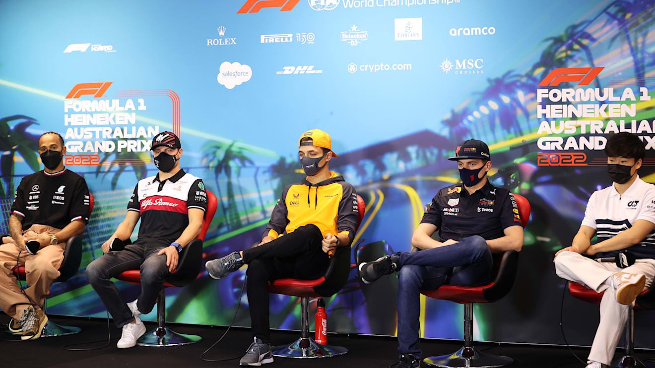 MELBOURNE, AUSTRALIA - APRIL 08: (L-R) Lewis Hamilton of Great Britain and Mercedes, Valtteri Bottas of Finland and Alfa Romeo F1, Lando Norris of Great Britain and McLaren, Max Verstappen of the Netherlands and Oracle Red Bull Racing and Yuki Tsunoda of Japan and Scuderia AlphaTauri attend the Drivers Press Conference prior to during practice ahead of the F1 Grand Prix of Australia at Melbourne Grand Prix Circuit on April 08, 2022 in Melbourne, Australia. (Photo by Robert Cianflone/Getty Images)