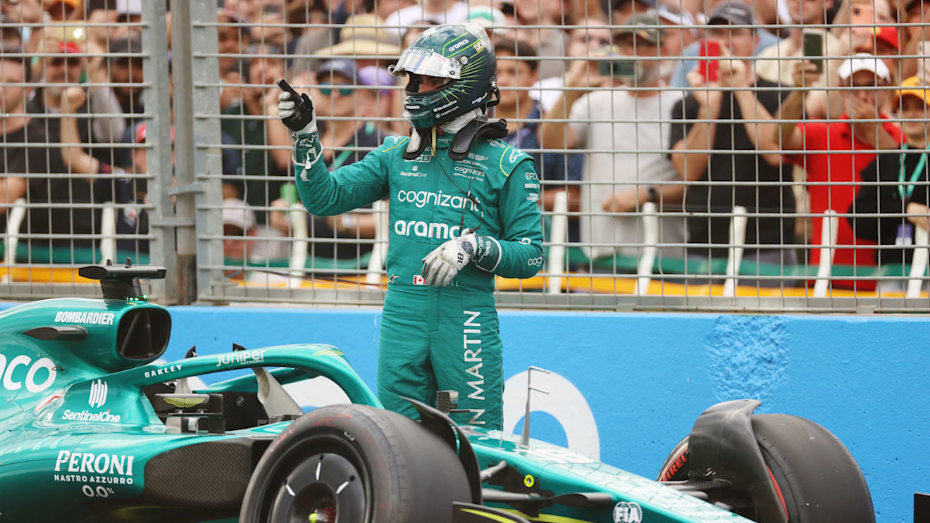 MELBOURNE, AUSTRALIA - APRIL 09: Lance Stroll of Canada and Aston Martin F1 Team gestures after crashing during qualifying ahead of the F1 Grand Prix of Australia at Melbourne Grand Prix Circuit on April 09, 2022 in Melbourne, Australia. (Photo by Robert Cianflone/Getty Images)