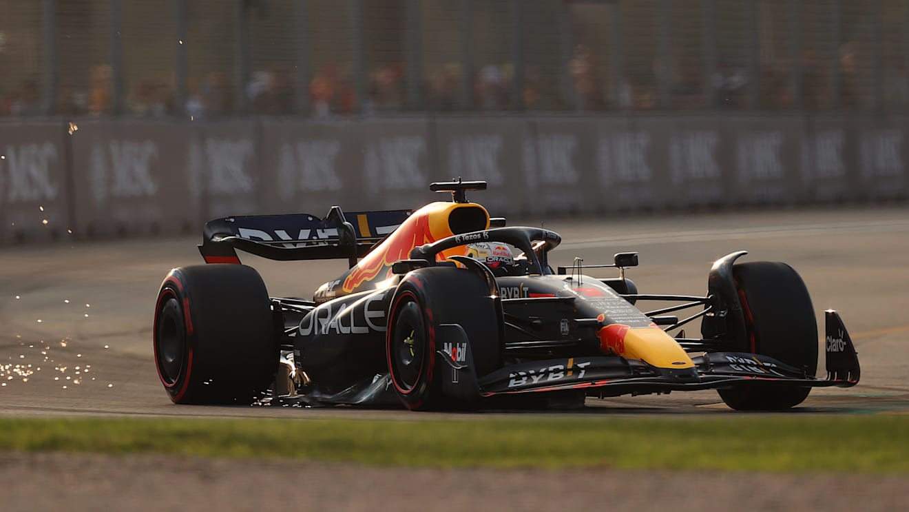 MELBOURNE, AUSTRALIA - APRIL 09: Max Verstappen of the Netherlands driving the (1) Oracle Red Bull Racing RB18 on track during qualifying ahead of the F1 Grand Prix of Australia at Melbourne Grand Prix Circuit on April 09, 2022 in Melbourne, Australia. (Photo by Robert Cianflone/Getty Images)