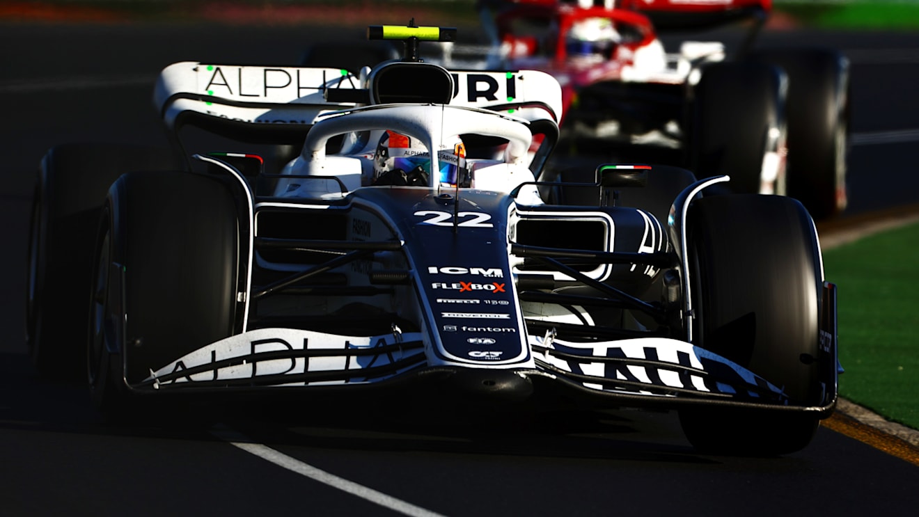 MELBOURNE, AUSTRALIA - APRIL 10: Yuki Tsunoda of Japan driving the (22) Scuderia AlphaTauri AT03 on track during the F1 Grand Prix of Australia at Melbourne Grand Prix Circuit on April 10, 2022 in Melbourne, Australia. (Photo by Mark Thompson/Getty Images)