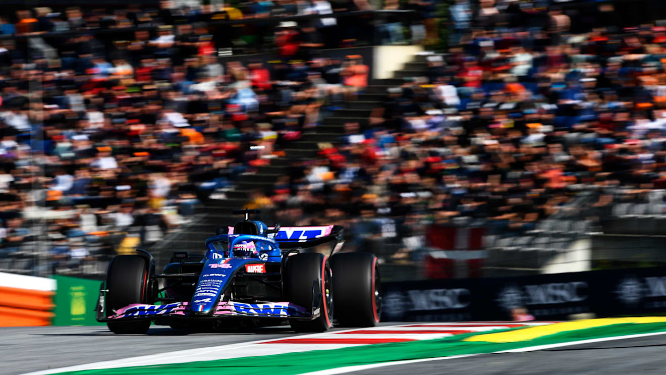 SPIELBERG, AUSTRIA - JULY 08: Fernando Alonso of Spain driving the (14) Alpine F1 A522 Renault on track during qualifying ahead of the F1 Grand Prix of Austria at Red Bull Ring on July 08, 2022 in Spielberg, Austria. (Photo by Rudy Carezzevoli - Formula 1/Formula 1 via Getty Images)