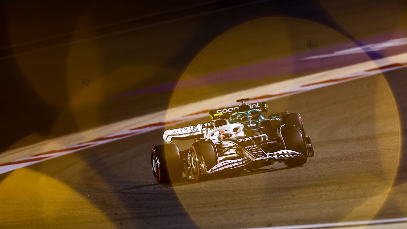 BAHRAIN, BAHRAIN - MARCH 20: Yuki Tsunoda of Japan driving the (22) Scuderia AlphaTauri AT03 on track during the F1 Grand Prix of Bahrain at Bahrain International Circuit on March 20, 2022 in Bahrain, Bahrain. (Photo by Mark Thompson/Getty Images)