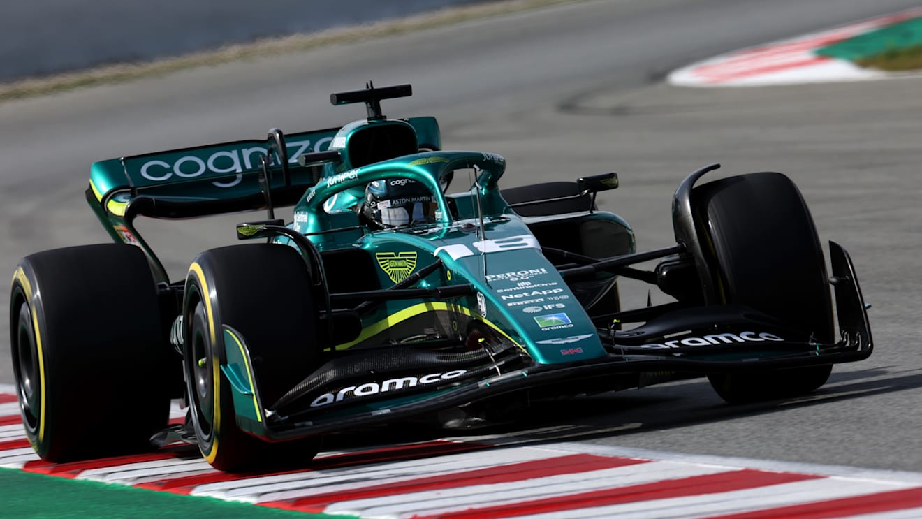 BARCELONA, SPAIN - FEBRUARY 24: Lance Stroll of Canada driving the (18) Aston Martin AMR22 Mercedes during Day Two of F1 Testing at Circuit de Barcelona-Catalunya on February 24, 2022 in Barcelona, Spain. (Photo by Mark Thompson/Getty Images)