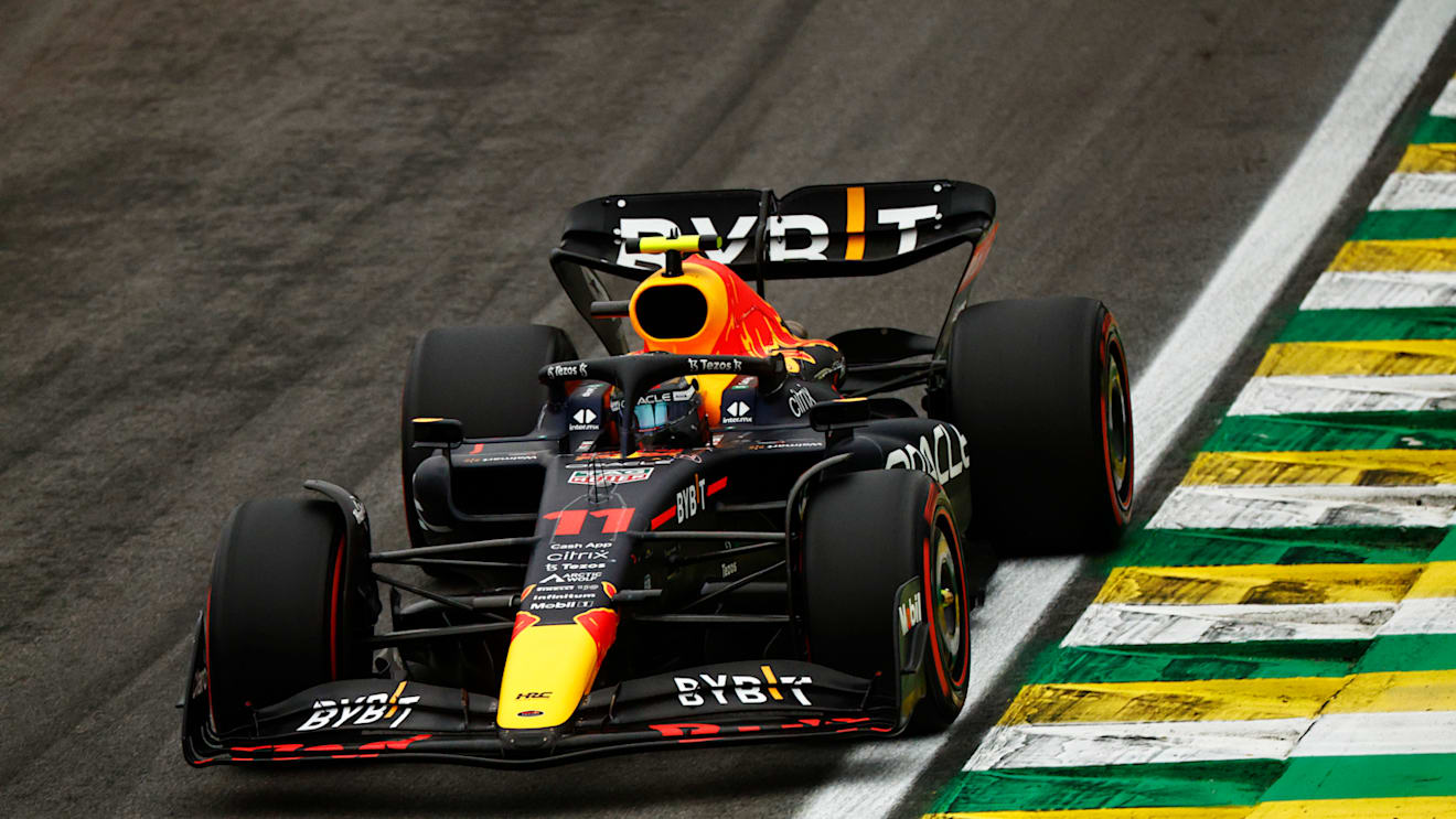 SAO PAULO, BRAZIL - NOVEMBER 11: Sergio Perez of Mexico driving the (11) Oracle Red Bull Racing RB18 on track during qualifying ahead of the F1 Grand Prix of Brazil at Autodromo Jose Carlos Pace on November 11, 2022 in Sao Paulo, Brazil. (Photo by Chris Graythen/Getty Images)