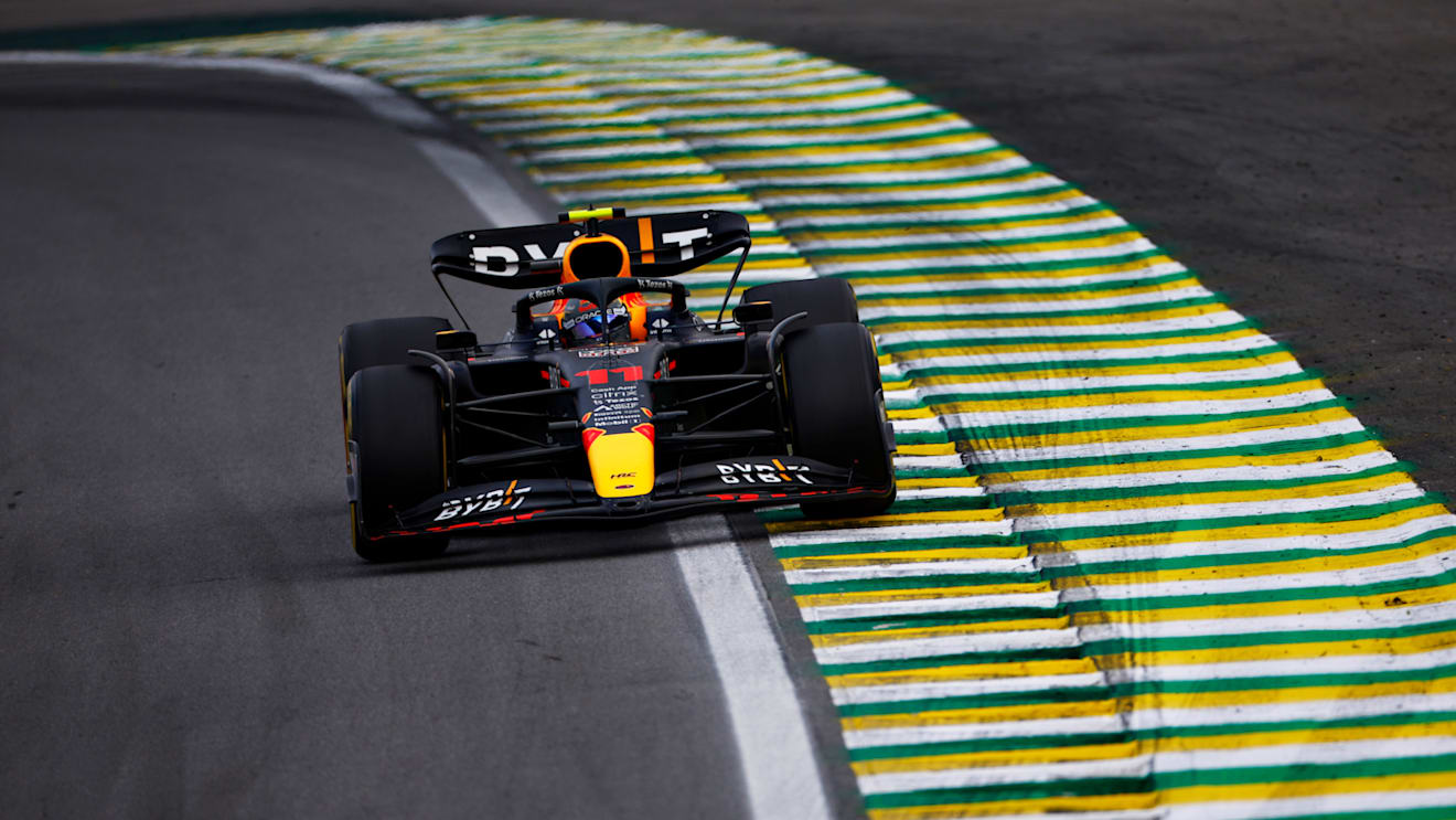 SAO PAULO, BRAZIL - NOVEMBER 13: Sergio Perez of Mexico driving the (11) Oracle Red Bull Racing RB18 on track during the F1 Grand Prix of Brazil at Autodromo Jose Carlos Pace on November 13, 2022 in Sao Paulo, Brazil. (Photo by Jared C. Tilton/Getty Images)
