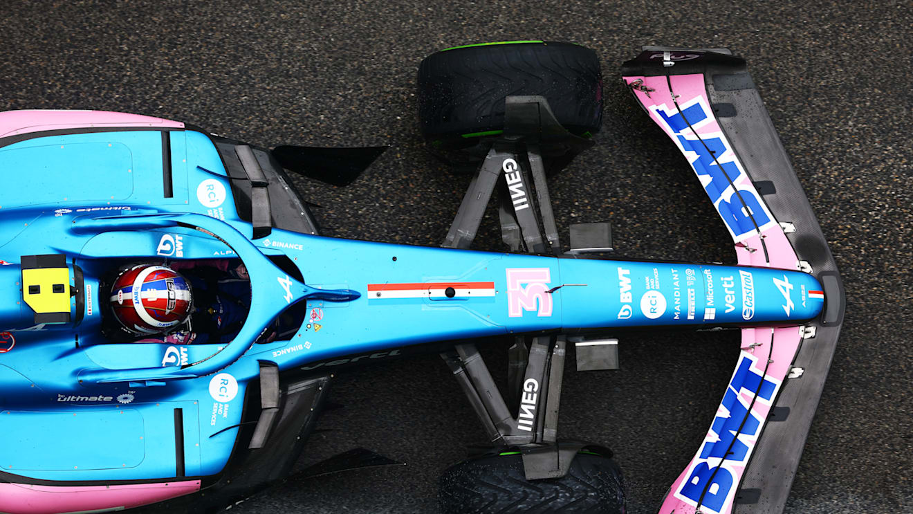 IMOLA, ITALY - APRIL 22: Esteban Ocon of France driving the (31) Alpine F1 A522 Renault on track during practice ahead of the F1 Grand Prix of Emilia Romagna at Autodromo Enzo e Dino Ferrari on April 22, 2022 in Imola, Italy. (Photo by Mark Thompson/Getty Images)