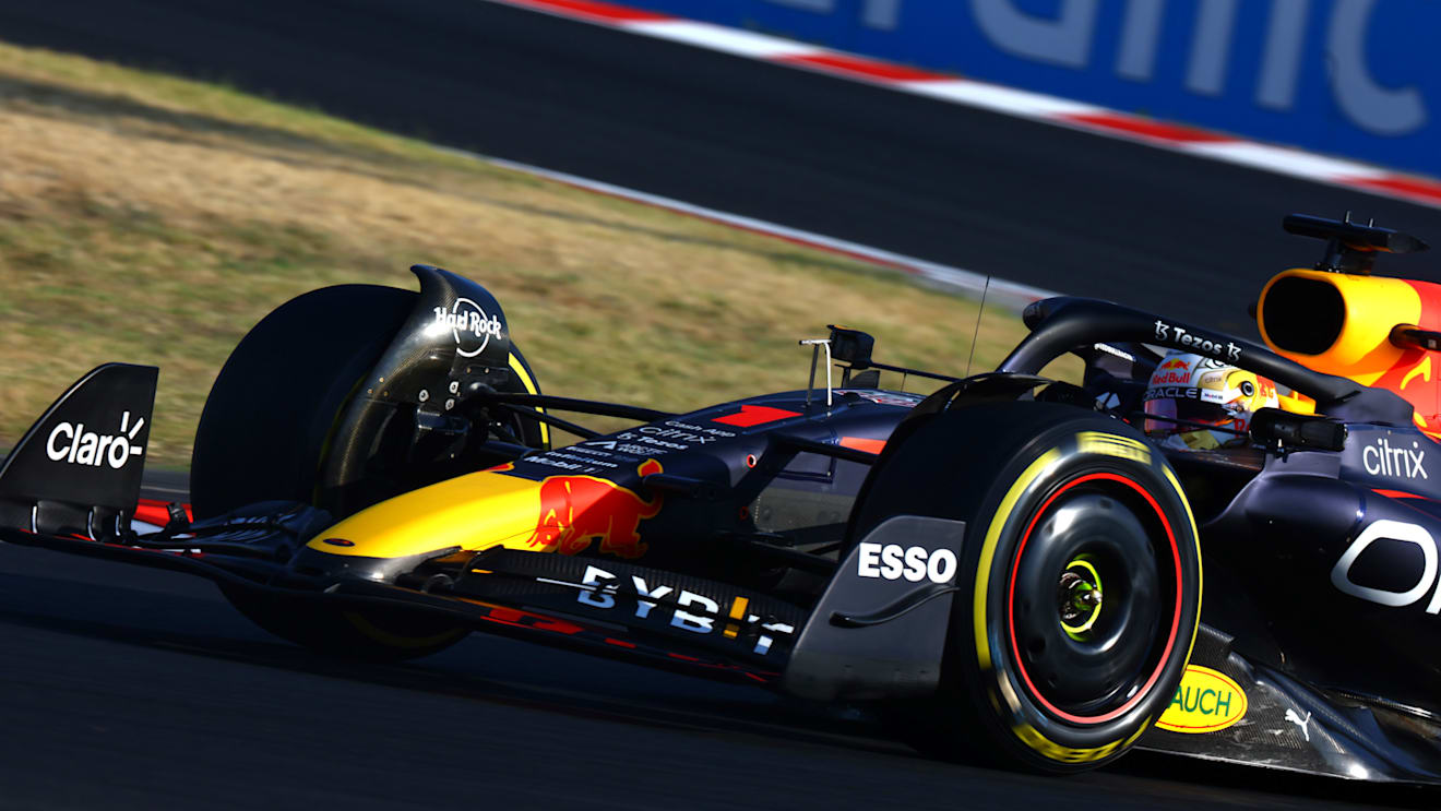 BUDAPEST, HUNGARY - JULY 29: Max Verstappen of the Netherlands driving the (1) Oracle Red Bull Racing RB18 on track during practice ahead of the F1 Grand Prix of Hungary at Hungaroring on July 29, 2022 in Budapest, Hungary. (Photo by Mark Thompson/Getty Images)