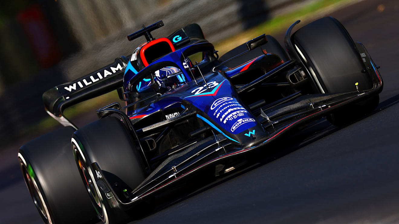 MONZA, ITALY - SEPTEMBER 09: Alexander Albon of Thailand driving the (23) Williams FW44 Mercedes on track during practice ahead of the F1 Grand Prix of Italy at Autodromo Nazionale Monza on September 09, 2022 in Monza, Italy. (Photo by Mark Thompson/Getty Images)