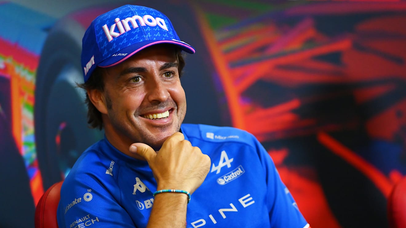MONZA, ITALY - SEPTEMBER 08: Fernando Alonso of Spain and Alpine F1 talks in the drivers press conference during previews ahead of the F1 Grand Prix of Italy at Autodromo Nazionale Monza on September 08, 2022 in Monza, Italy. (Photo by Dan Mullan/Getty Images)