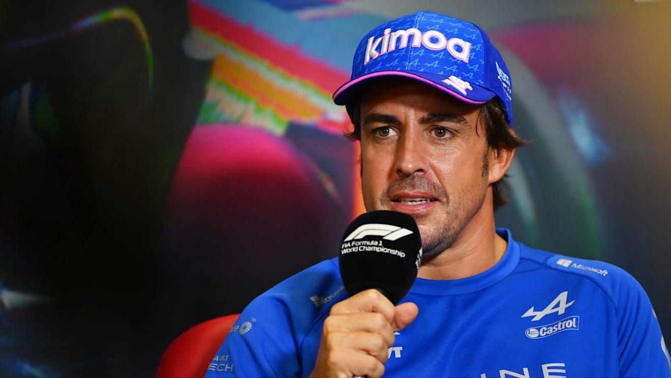 MONZA, ITALY - SEPTEMBER 08: Fernando Alonso of Spain and Alpine F1 talks in the drivers press conference during previews ahead of the F1 Grand Prix of Italy at Autodromo Nazionale Monza on September 08, 2022 in Monza, Italy. (Photo by Dan Mullan/Getty Images)
