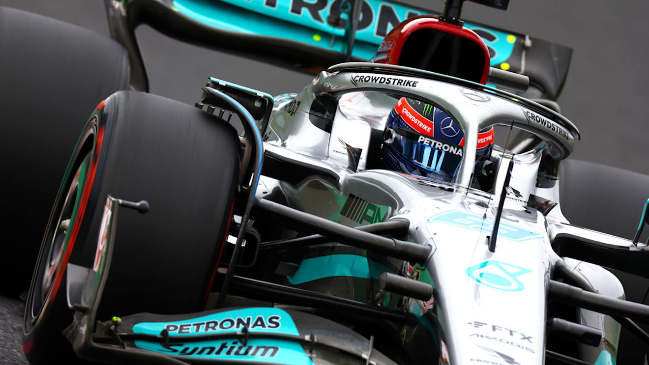 SUZUKA, JAPAN - OCTOBER 08: George Russell of Great Britain driving the (63) Mercedes AMG Petronas F1 Team W13 on track during final practice ahead of the F1 Grand Prix of Japan at Suzuka International Racing Course on October 08, 2022 in Suzuka, Japan. (Photo by Mark Thompson/Getty Images )