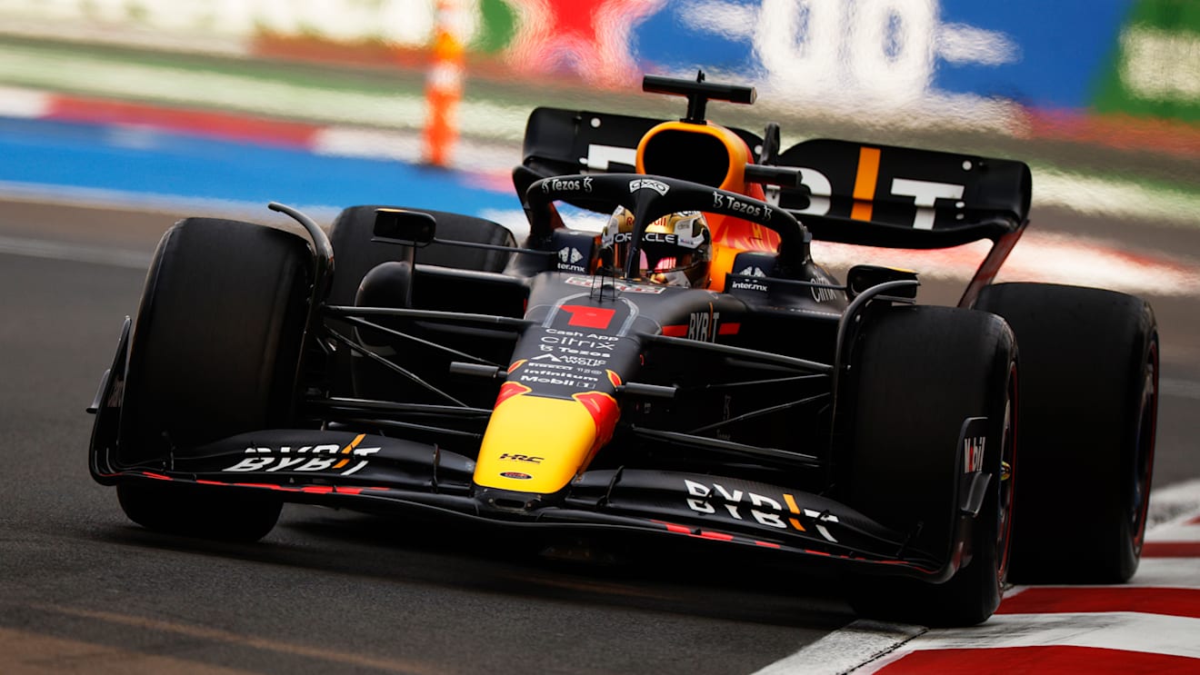 MEXICO CITY, MEXICO - OCTOBER 28: Max Verstappen of the Netherlands driving the (1) Oracle Red Bull Racing RB18 on track during practice ahead of the F1 Grand Prix of Mexico at Autodromo Hermanos Rodriguez on October 28, 2022 in Mexico City, Mexico. (Photo by Chris Graythen/Getty Images)