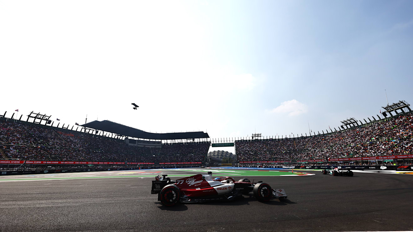 MEXICO CITY, MEXICO - OCTOBER 29: Valtteri Bottas of Finland driving the (77) Alfa Romeo F1 C42 Ferrari on track during qualifying ahead of the F1 Grand Prix of Mexico at Autodromo Hermanos Rodriguez on October 29, 2022 in Mexico City, Mexico. (Photo by Mark Thompson/Getty Images )