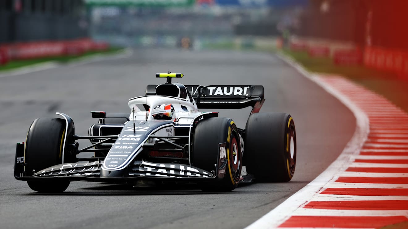 MEXICO CITY, MEXICO - OCTOBER 30: Yuki Tsunoda of Japan driving the (22) Scuderia AlphaTauri AT03 on track during the F1 Grand Prix of Mexico at Autodromo Hermanos Rodriguez on October 30, 2022 in Mexico City, Mexico. (Photo by Peter Fox/Getty Images )