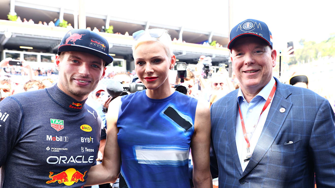 MONTE-CARLO, MONACO - MAY 28: Max Verstappen of the Netherlands and Oracle Red Bull Racing, Princess Charlene of Monaco and Prince Albert of Monaco pose for a photo prior to qualifying ahead of the F1 Grand Prix of Monaco at Circuit de Monaco on May 28, 2022 in Monte-Carlo, Monaco. (Photo by Mark Thompson/Getty Images)