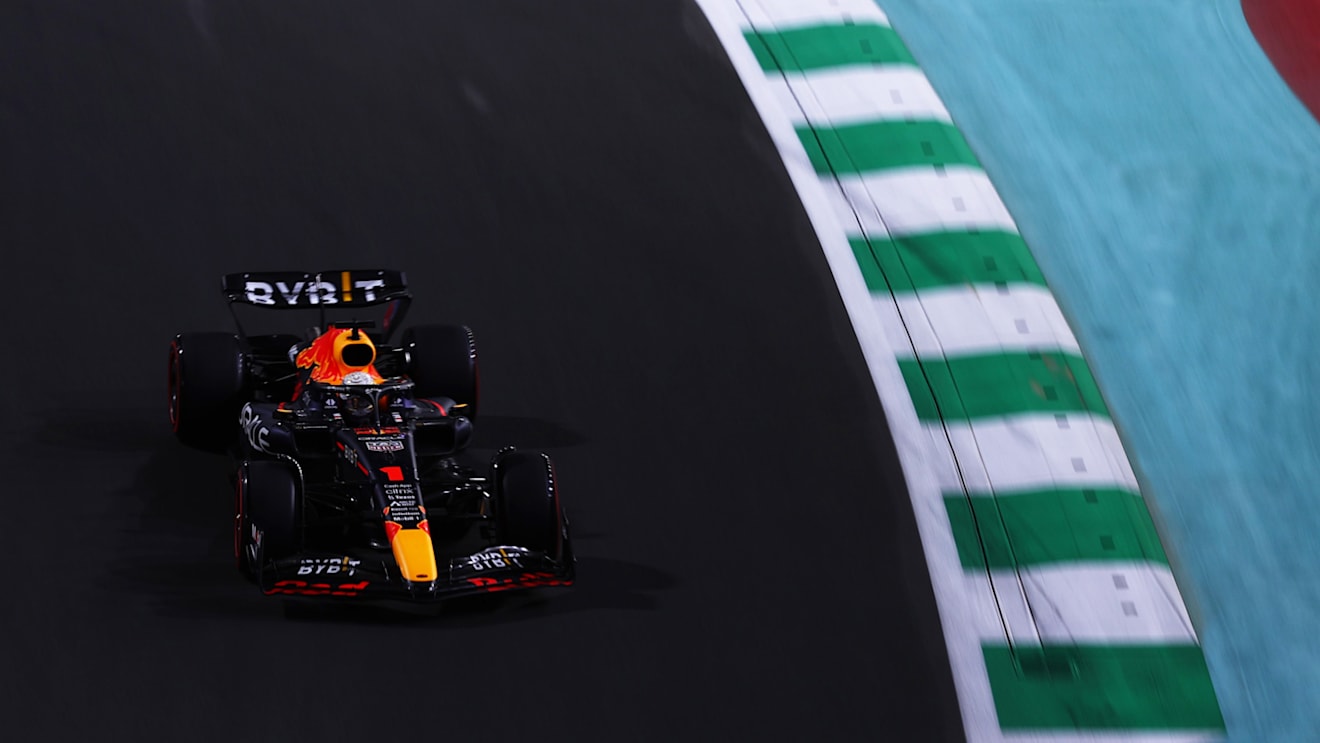 JEDDAH, SAUDI ARABIA - MARCH 26: Max Verstappen of the Netherlands driving the (1) Oracle Red Bull Racing RB18 on track during qualifying ahead of the F1 Grand Prix of Saudi Arabia at the Jeddah Corniche Circuit on March 26, 2022 in Jeddah, Saudi Arabia. (Photo by Lars Baron/Getty Images)