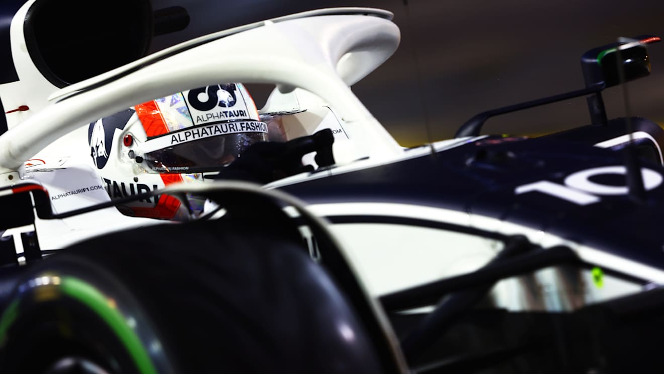 SINGAPORE, SINGAPORE - OCTOBER 01: Pierre Gasly of France driving the (10) Scuderia AlphaTauri AT03 on track during final practice ahead of the F1 Grand Prix of Singapore at Marina Bay Street Circuit on October 01, 2022 in Singapore, Singapore. (Photo by Mark Thompson/Getty Images,)