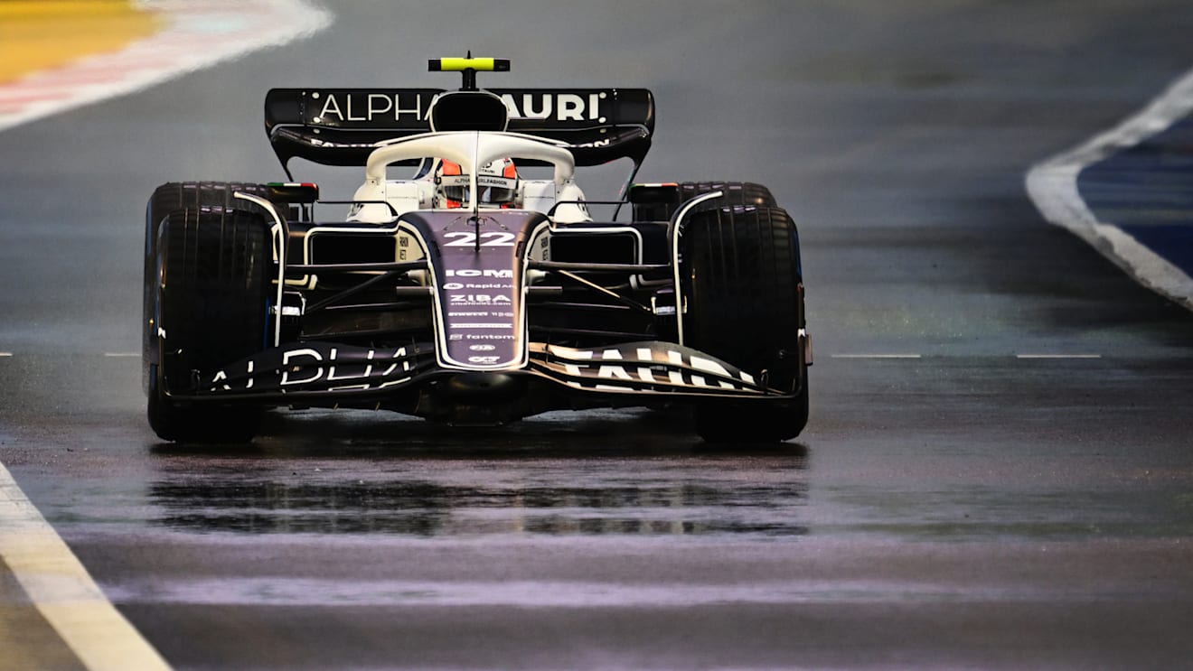 SINGAPORE, SINGAPORE - OCTOBER 01: Yuki Tsunoda of Japan driving the (22) Scuderia AlphaTauri AT03 during final practice ahead of the F1 Grand Prix of Singapore at Marina Bay Street Circuit on October 01, 2022 in Singapore, Singapore. (Photo by Clive Mason/Getty Images)