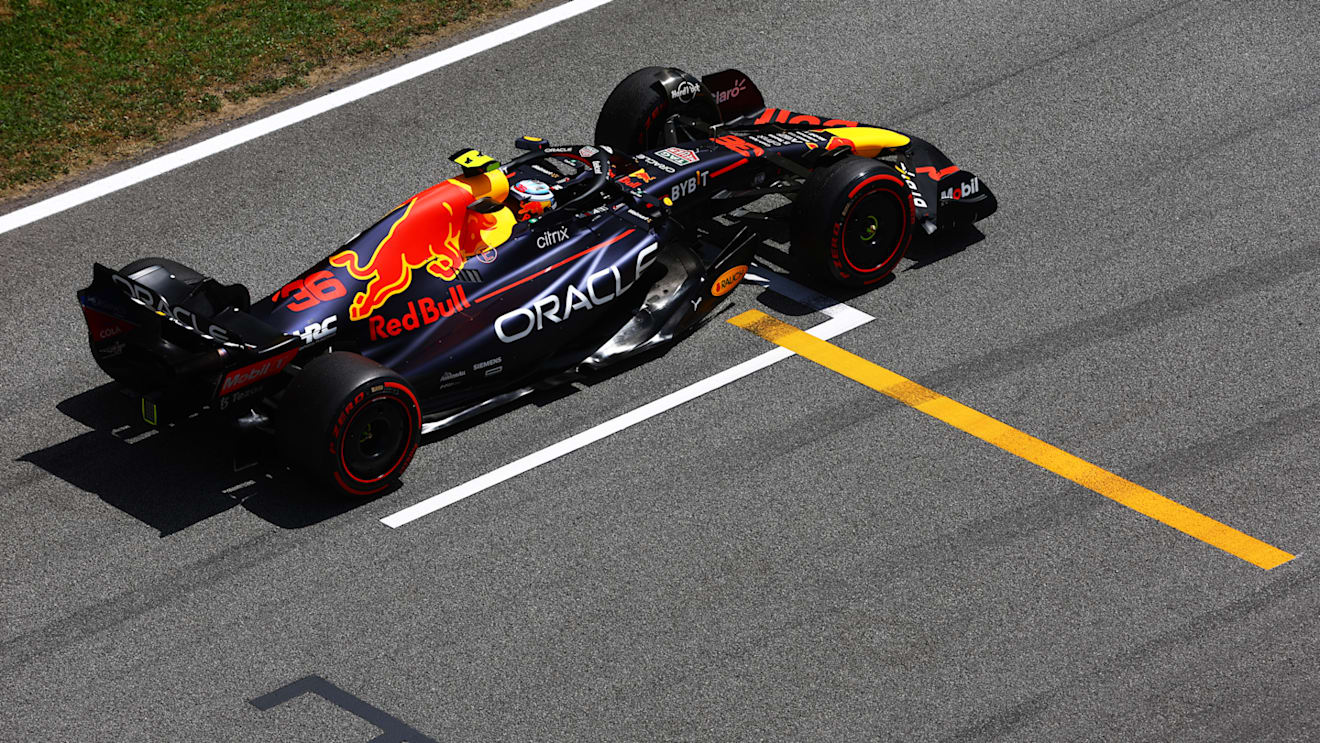 BARCELONA, SPAIN - MAY 20: Juri Vips of Estonia driving the (36) Oracle Red Bull Racing RB18 on track during practice ahead of the F1 Grand Prix of Spain at Circuit de Barcelona-Catalunya on May 20, 2022 in Barcelona, Spain. (Photo by Mark Thompson/Getty Images)