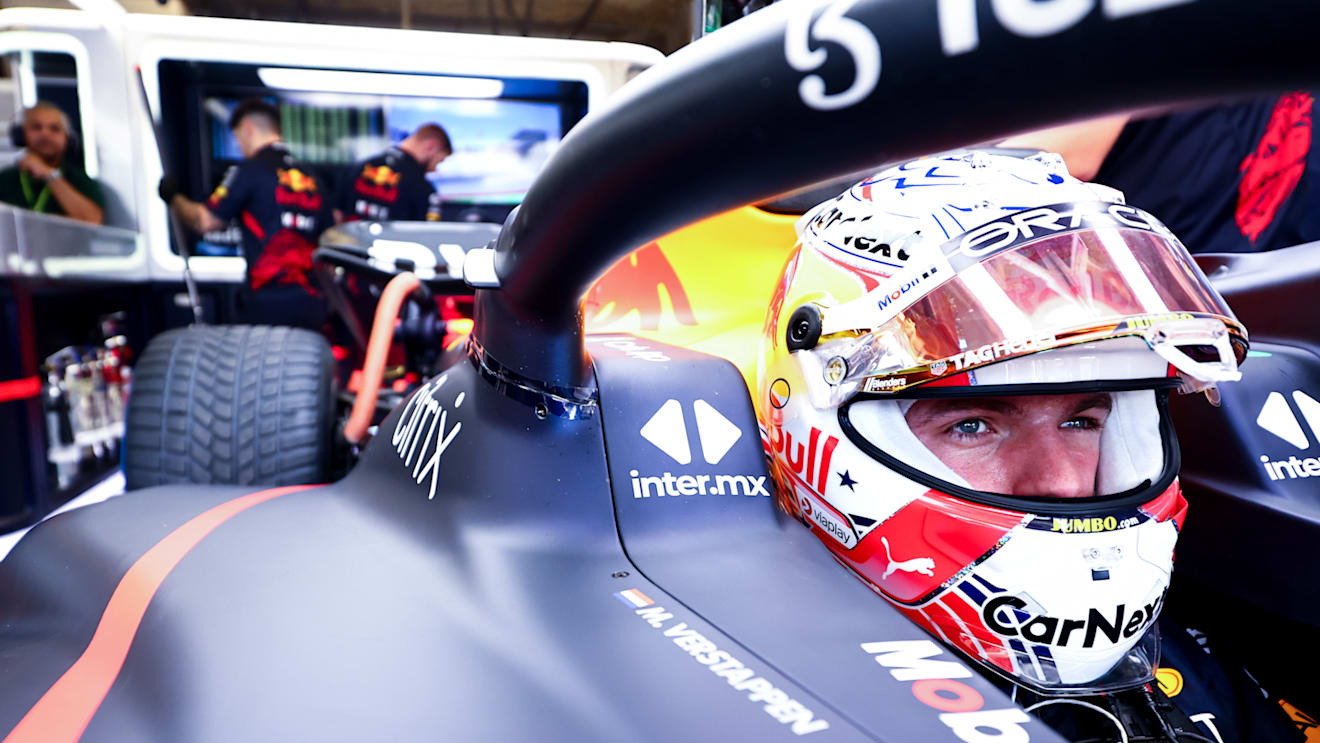 AUSTIN, TEXAS - OCTOBER 21: Max Verstappen of the Netherlands and Oracle Red Bull Racing prepares to drive in the garage during practice ahead of the F1 Grand Prix of USA at Circuit of The Americas on October 21, 2022 in Austin, Texas. (Photo by Mark Thompson/Getty Images)