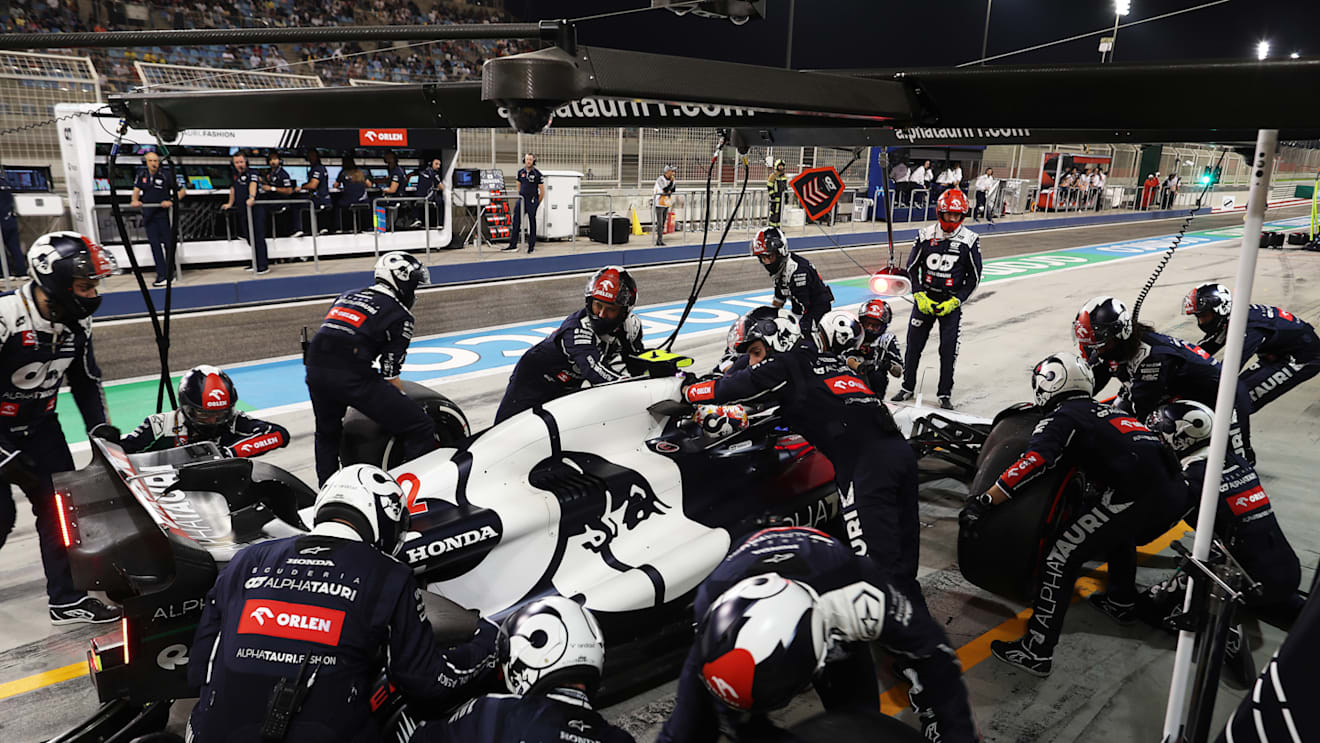 BAHRAIN, BAHRAIN - MARCH 05: Yuki Tsunoda of Japan driving the (22) Scuderia AlphaTauri AT04 makes a pitstop during the F1 Grand Prix of Bahrain at Bahrain International Circuit on March 05, 2023 in Bahrain, Bahrain. (Photo by Peter Fox/Getty Images)