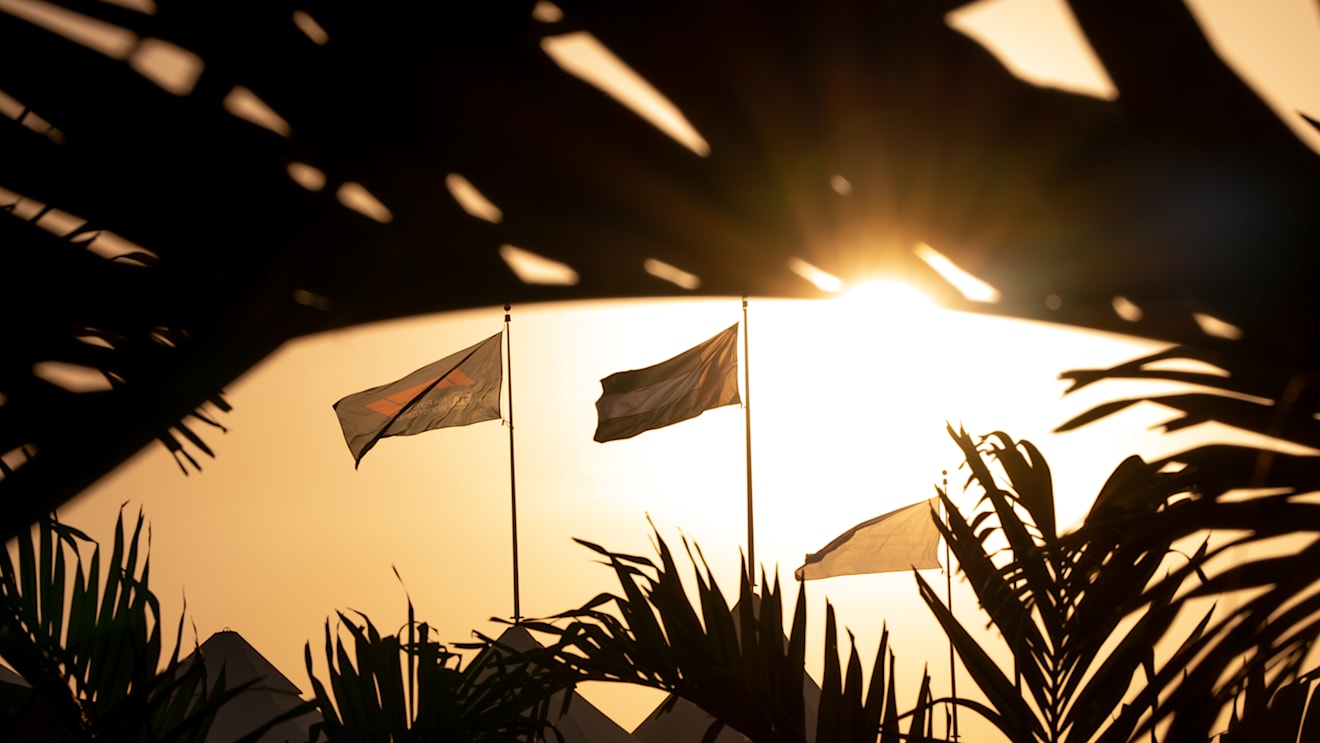 Enjoy an unforgettable experience in the Yas Marina paddock