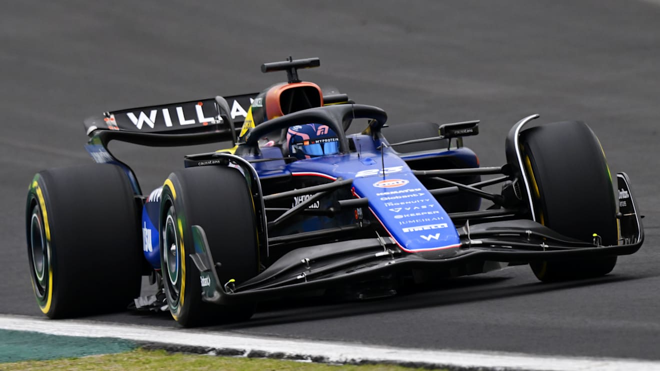 SAO PAULO, BRAZIL - NOVEMBER 01: Alexander Albon of Thailand driving the (23) Williams FW46 Mercedes on track during Sprint Qualifying ahead of the F1 Grand Prix of Brazil at Autodromo Jose Carlos Pace on November 01, 2024 in Sao Paulo, Brazil. (Photo by Clive Mason/Getty Images)