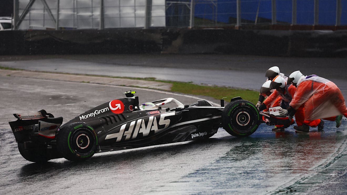 SAO PAULO, BRAZIL - NOVEMBER 03: Nico Hulkenberg of Germany driving the (27) Haas F1 VF-24 Ferrari spins off the track during the F1 Grand Prix of Brazil at Autodromo Jose Carlos Pace on November 03, 2024 in Sao Paulo, Brazil. (Photo by Mark Thompson/Getty Images)