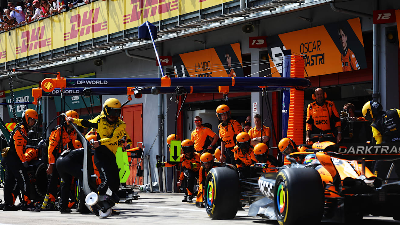 IMOLA, ITALY - MAY 19: Oscar Piastri of Australia driving the (81) McLaren MCL38 Mercedes makes a pitstop during the F1 Grand Prix of Emilia-Romagna at Autodromo Enzo e Dino Ferrari Circuit on May 19, 2024 in Imola, Italy. (Photo by Mark Thompson/Getty Images)
