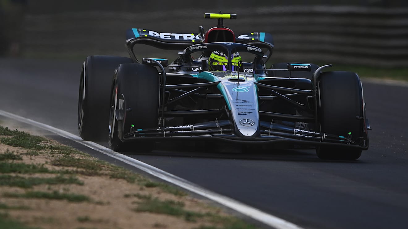 MONZA, ITALY - SEPTEMBER 01: Lewis Hamilton of Great Britain driving the (44) Mercedes AMG Petronas F1 Team W15 on track during the F1 Grand Prix of Italy at Autodromo Nazionale Monza on September 01, 2024 in Monza, Italy. (Photo by Rudy Carezzevoli/Getty Images)