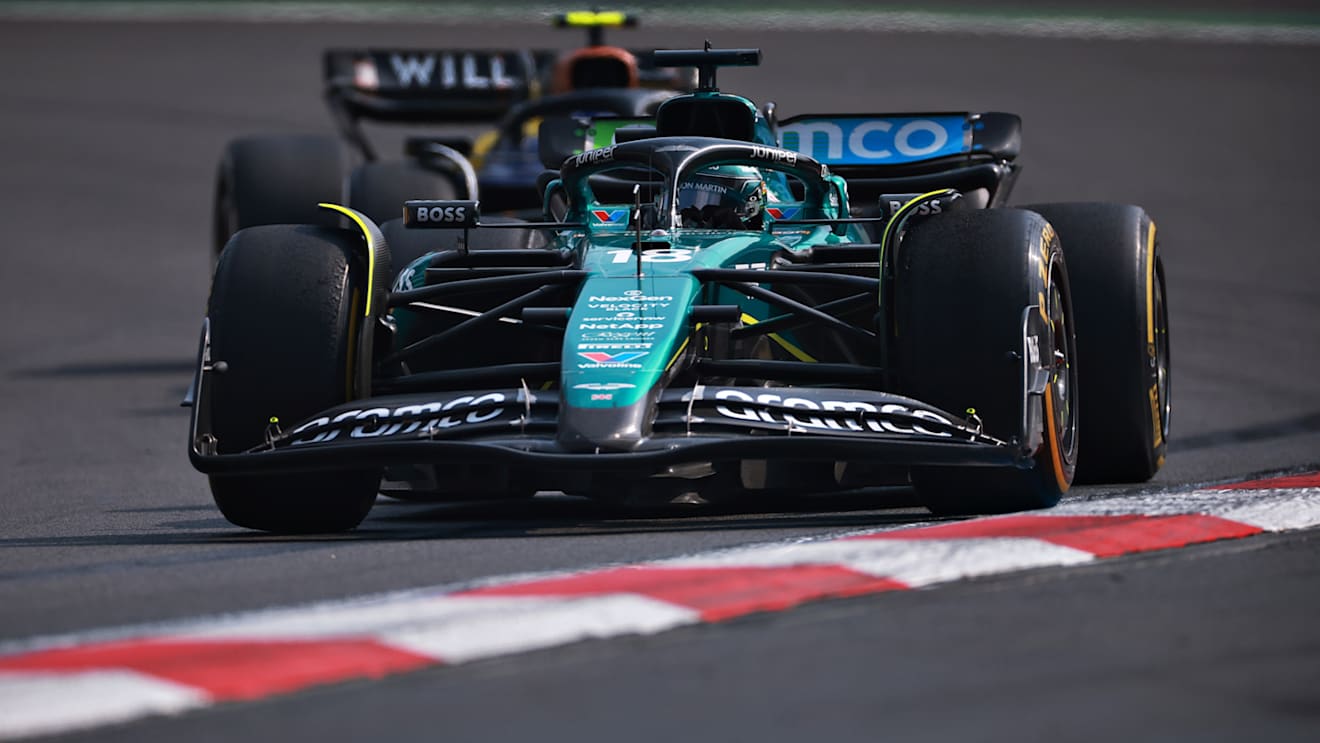 MEXICO CITY, MEXICO - OCTOBER 27: Lance Stroll of Canada driving the (18) Aston Martin AMR24 Mercedes leads Franco Colapinto of Argentina driving the (45) Williams FW45 Mercedes on track during the F1 Grand Prix of Mexico at Autodromo Hermanos Rodriguez on October 27, 2024 in Mexico City, Mexico. (Photo by Manuel Velasquez/Getty Images)