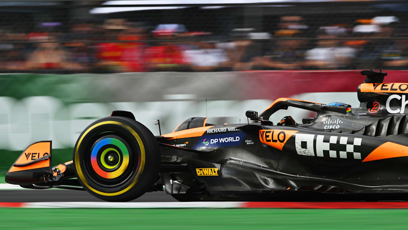MEXICO CITY, MEXICO - OCTOBER 27: Oscar Piastri of Australia driving the (81) McLaren MCL38 Mercedes on track during the F1 Grand Prix of Mexico at Autodromo Hermanos Rodriguez on October 27, 2024 in Mexico City, Mexico. (Photo by Rudy Carezzevoli/Getty Images)