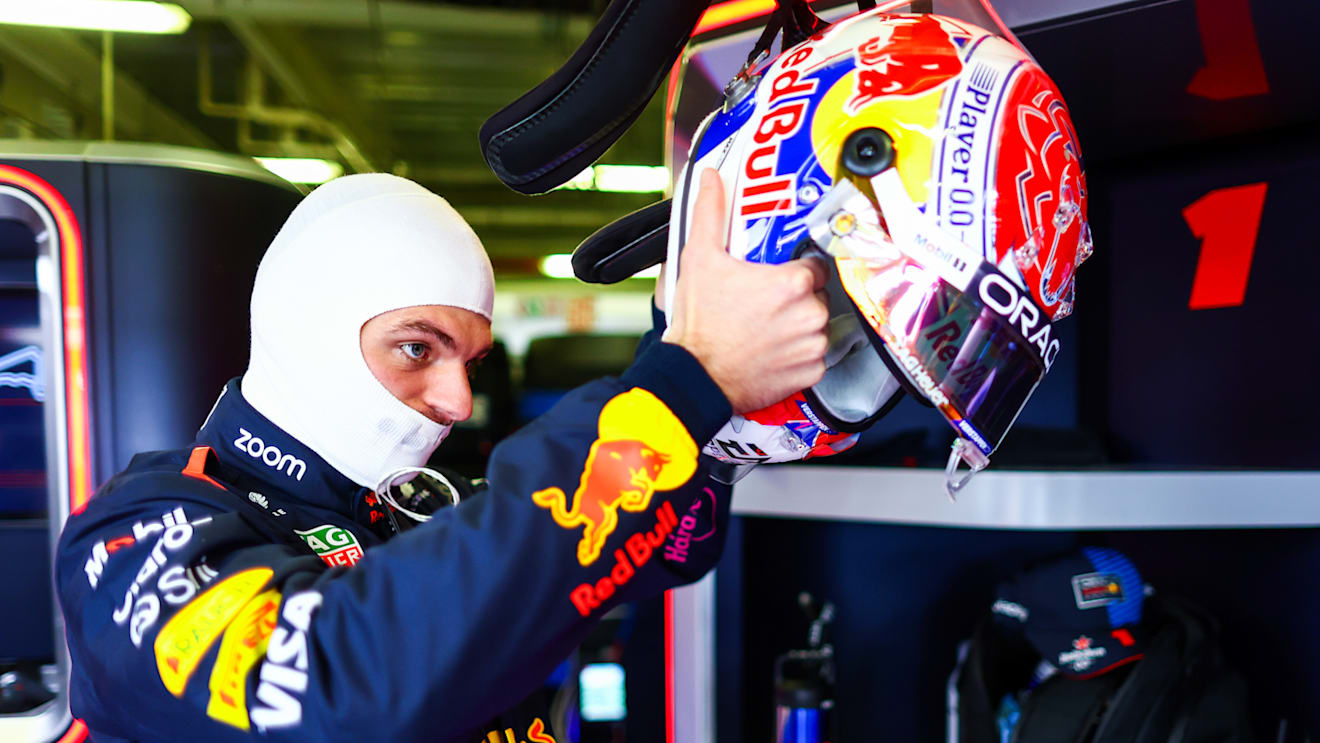 MEXICO CITY, MEXICO - OCTOBER 25: Max Verstappen of the Netherlands and Oracle Red Bull Racing prepares to drive in the garage during practice ahead of the F1 Grand Prix of Mexico at Autodromo Hermanos Rodriguez on October 25, 2024 in Mexico City, Mexico. (Photo by Mark Thompson/Getty Images)