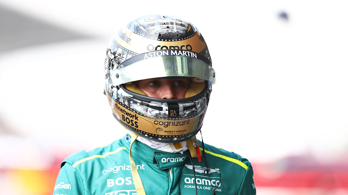 MEXICO CITY, MEXICO - OCTOBER 26: 13th placed qualifier Fernando Alonso of Spain and Aston Martin F1 Team walks in the Pitlane during qualifying ahead of the F1 Grand Prix of Mexico at Autodromo Hermanos Rodriguez on October 26, 2024 in Mexico City, Mexico. (Photo by Bryn Lennon - Formula 1/Formula 1 via Getty Images)