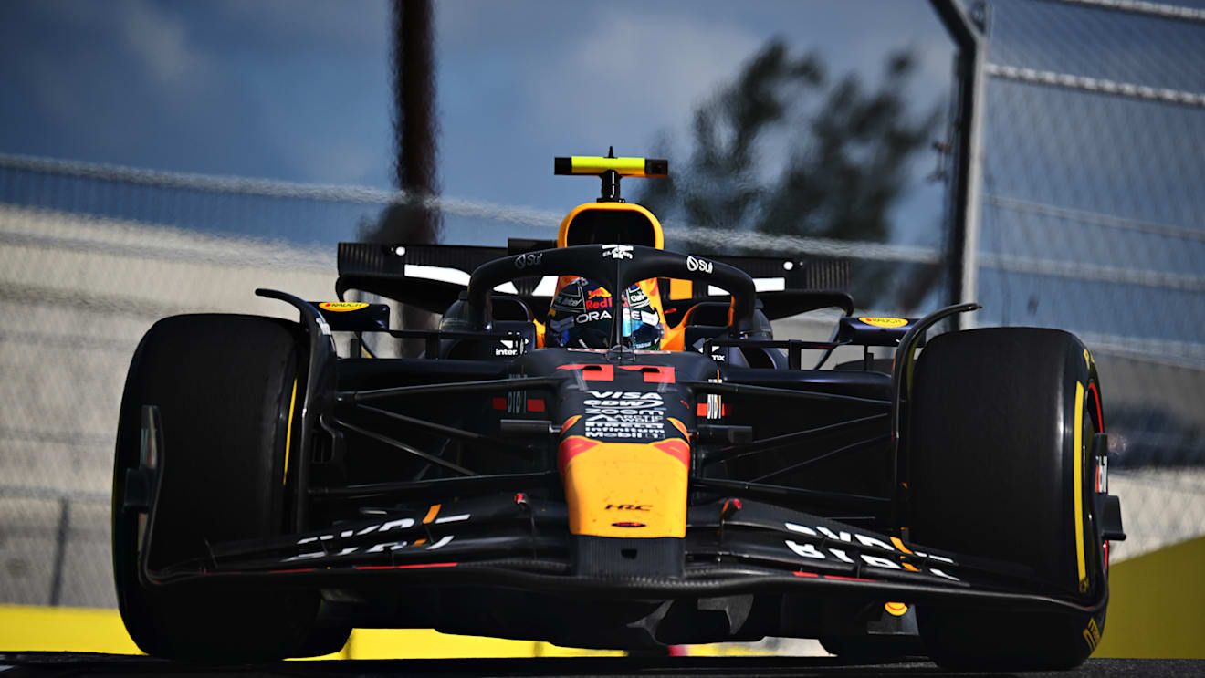 MIAMI, FLORIDA - MAY 05: Sergio Perez of Mexico driving the (11) Oracle Red Bull Racing RB20 on track during the F1 Grand Prix of Miami at Miami International Autodrome on May 05, 2024 in Miami, Florida. (Photo by Clive Mason/Getty Images)