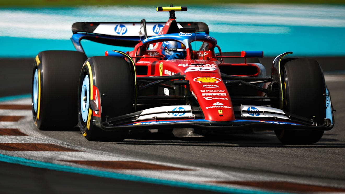 MIAMI, FLORIDA - MAY 03: Carlos Sainz of Spain driving (55) the Ferrari SF-24 on track during Sprint Qualifying ahead of the F1 Grand Prix of Miami at Miami International Autodrome on May 03, 2024 in Miami, Florida. (Photo by Chris Graythen/Getty Images)
