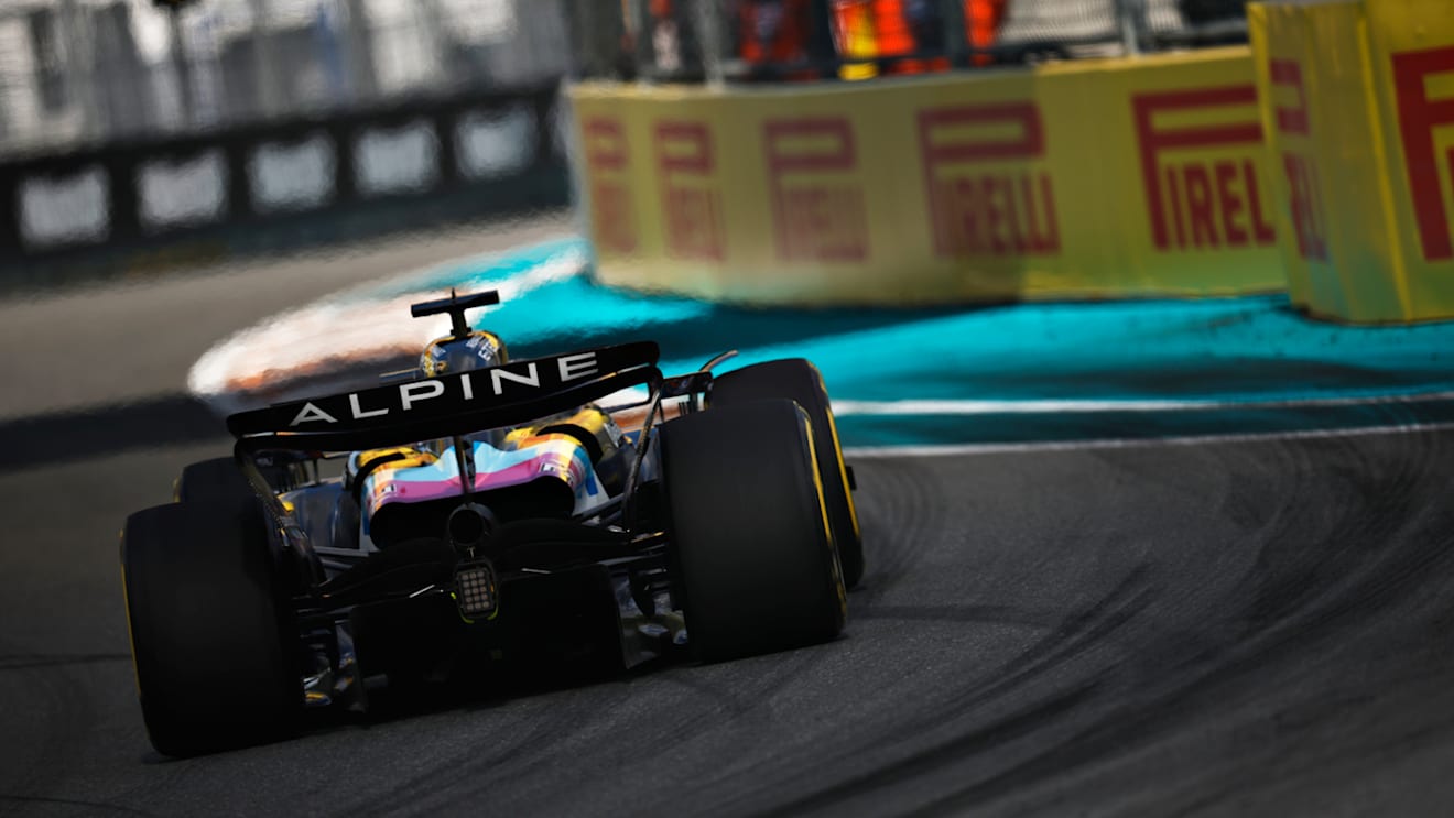 MIAMI, FLORIDA - MAY 03: Esteban Ocon of France driving the (31) Alpine F1 A524 Renault on track during Sprint Qualifying ahead of the F1 Grand Prix of Miami at Miami International Autodrome on May 03, 2024 in Miami, Florida. (Photo by Chris Graythen/Getty Images)