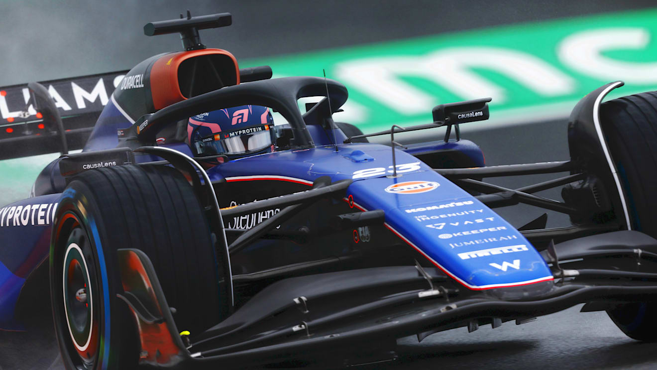 ZANDVOORT, NETHERLANDS - AUGUST 23: Alexander Albon of Thailand driving the (23) Williams FW46 Mercedes on track during practice ahead of the F1 Grand Prix of Netherlands at Circuit Zandvoort on August 23, 2024 in Zandvoort, Netherlands. (Photo by Joe Portlock/Getty Images)