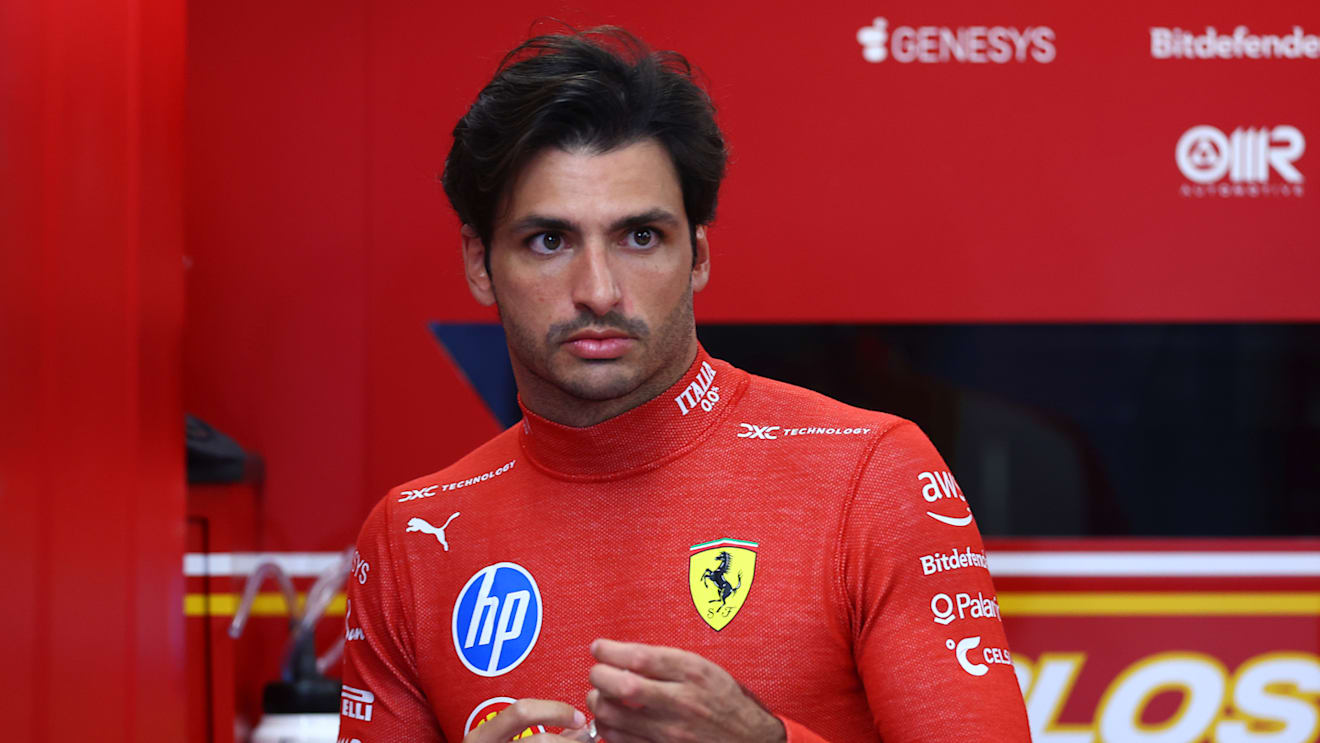 LUSAIL CITY, QATAR - NOVEMBER 29: Carlos Sainz of Spain and Ferrari prepares to drive in the garage during Sprint Qualifying ahead of the F1 Grand Prix of Qatar at Lusail International Circuit on November 29, 2024 in Lusail City, Qatar. (Photo by Bryn Lennon - Formula 1/Formula 1 via Getty Images)