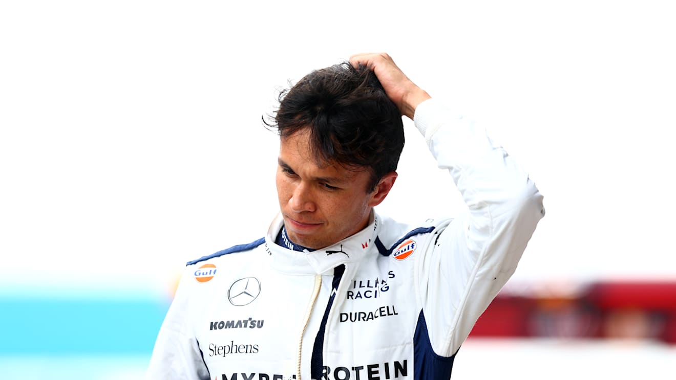 BARCELONA, SPAIN - JUNE 22: 19th placed Alexander Albon of Thailand and Williams walks in the Pitlane during qualifying ahead of the F1 Grand Prix of Spain at Circuit de Barcelona-Catalunya on June 22, 2024 in Barcelona, Spain. (Photo by Clive Rose - Formula 1/Formula 1 via Getty Images)
